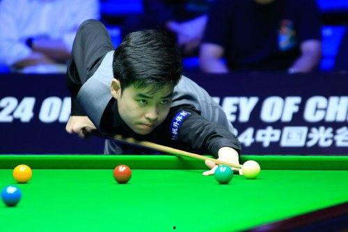 2023斯诺克武汉公开赛 斯佳辉VS王信仲,斯佳辉力克王信仲，晋级下一轮